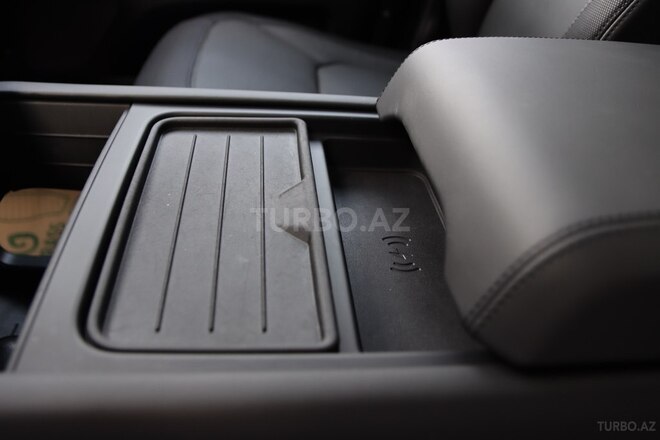 Land Rover Defender 2024, 6,700 km - 2.0 l - Bakı