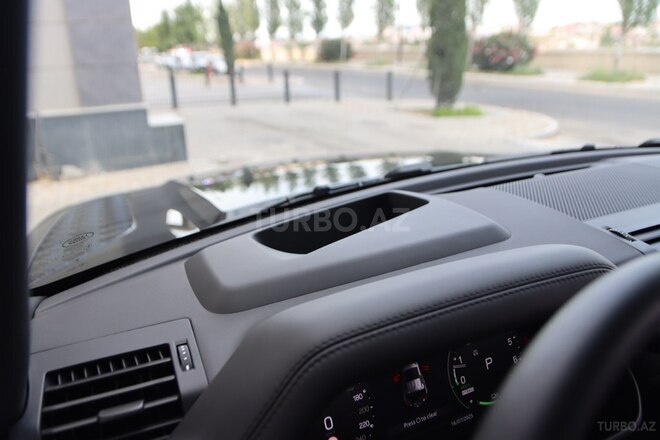 Land Rover Defender 2024, 6,700 km - 2.0 l - Bakı