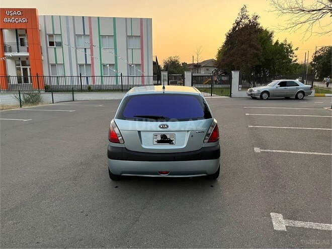 Kia Rio 2005, 372,000 km - 1.5 l - Masallı