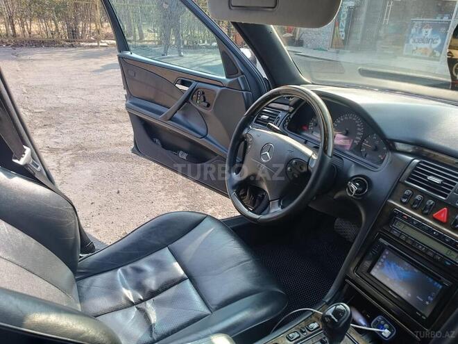 Mercedes E 270 2000, 560,000 km - 2.7 l - Qəbələ