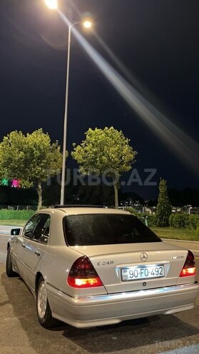 Mercedes C 240 2000, 268,000 km - 2.4 l - Bakı
