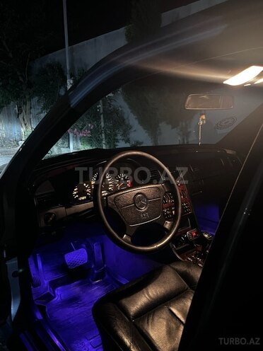 Mercedes C 240 2000, 268,000 km - 2.4 l - Bakı