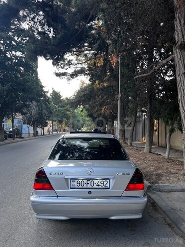 Mercedes C 240 2000, 268,000 km - 2.4 l - Bakı