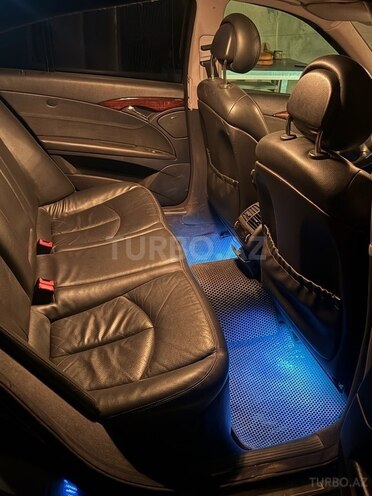 Mercedes E 240 2002, 249,178 km - 2.6 l - Bakı