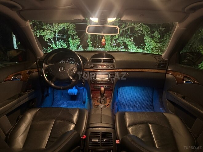 Mercedes E 240 2002, 249,178 km - 2.6 l - Bakı
