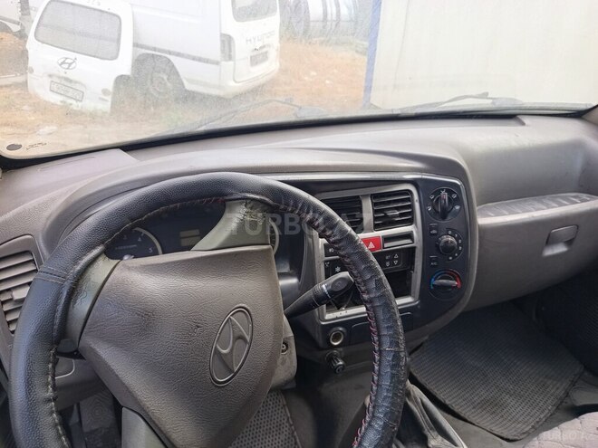 Hyundai H 100 2009, 285,000 km - 2.6 l - Bakı