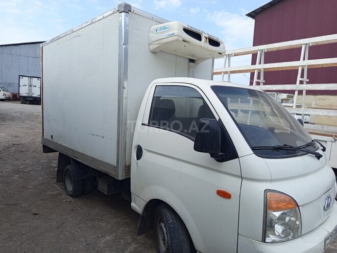 Hyundai H 100 2009, 285,000 km - 2.6 l - Bakı
