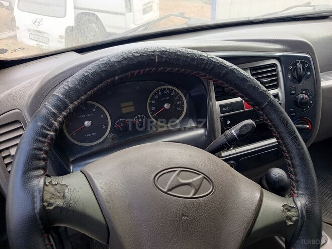Hyundai H 100 2009, 285,000 km - 2.6 l - Bakı