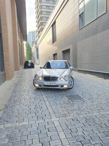 Mercedes E 320 2000, 460,000 km - 3.2 l - Bakı