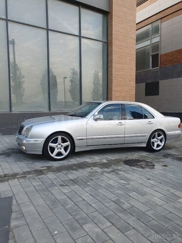 Mercedes E 320 2000, 460,000 km - 3.2 l - Bakı