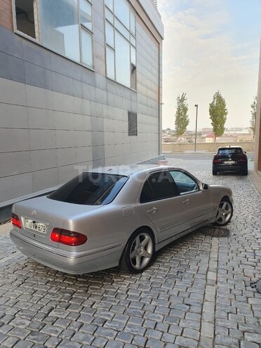 Mercedes E 320 2000, 460,000 km - 3.2 l - Bakı