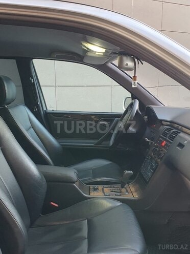 Mercedes E 320 2000, 460,000 km - 3.2 l - Bakı