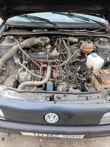 Volkswagen Passat 1993, 250,000 km - 2.0 l - Ağdaş