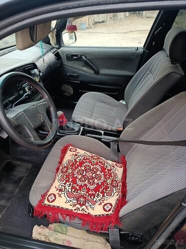 Volkswagen Passat 1993, 250,000 km - 2.0 l - Ağdaş