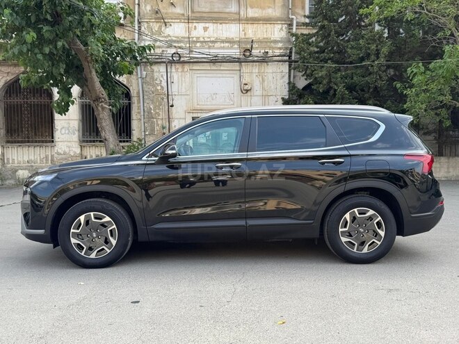 Hyundai Santa Fe-15