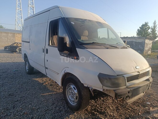 Ford Transit-6