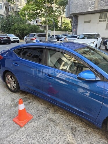 Hyundai Elantra 2017, 235,000 km - 2.0 l - Bakı