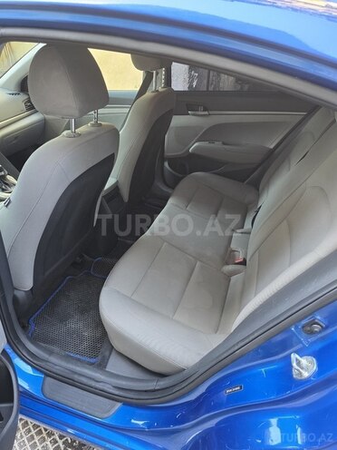 Hyundai Elantra 2017, 235,000 km - 2.0 l - Bakı