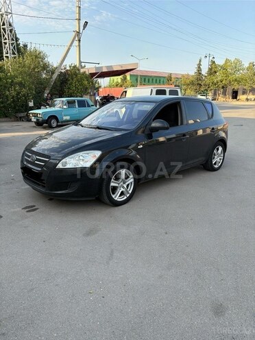 Kia Ceed 2008, 246,000 km - 1.4 л - Yevlax