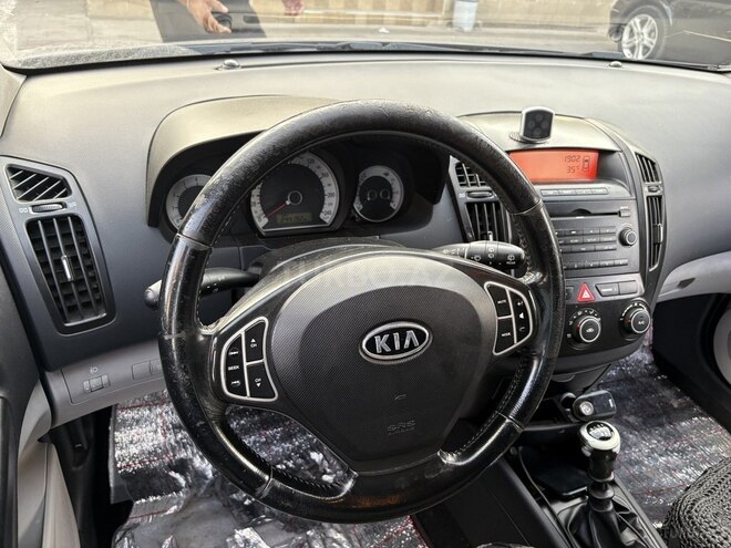 Kia Ceed 2008, 246,000 km - 1.4 л - Yevlax