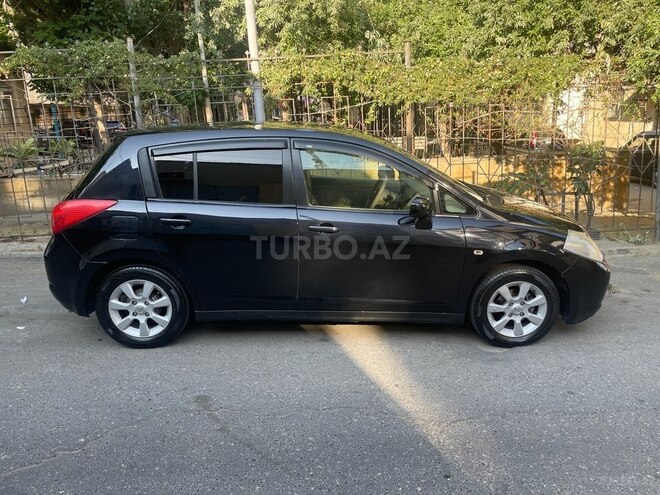 Nissan Tiida-3