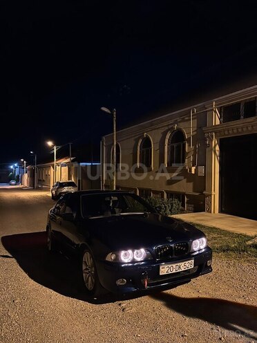 BMW 528 2000, 302,000 km - 2.8 л - Gəncə