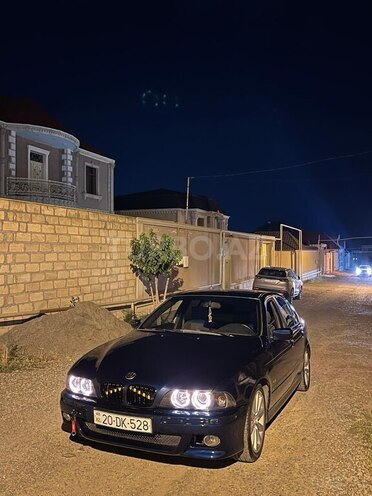 BMW 528 2000, 302,000 km - 2.8 л - Gəncə