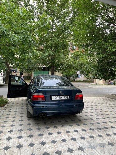 BMW 528 2000, 302,000 km - 2.8 л - Gəncə