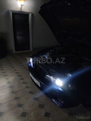 BMW 528 2000, 302,000 km - 2.8 л - Gəncə
