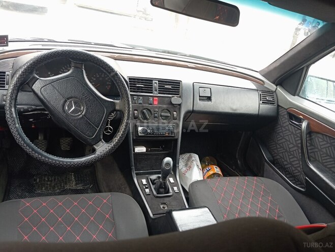 Mercedes C 200 d 1993, 255,000 km - 2.0 l - Bakı