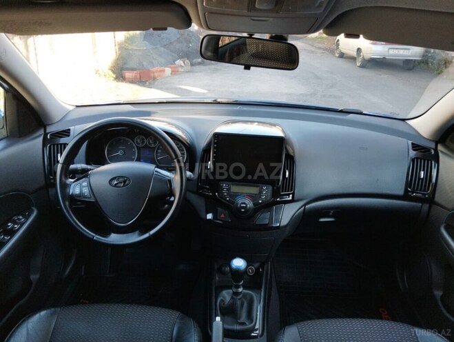 Hyundai i30 2008, 280,000 km - 1.6 л - Şəki