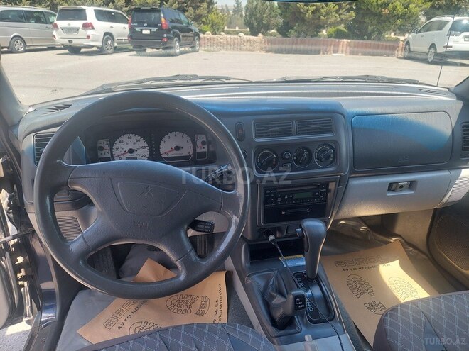 Mitsubishi  2002, 209,000 km - 3.0 л - Bakı