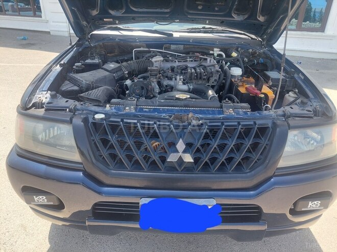 Mitsubishi  2002, 209,000 km - 3.0 л - Bakı
