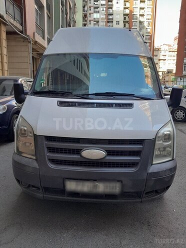 Ford Transit-9
