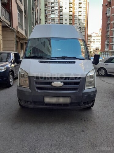 Ford Transit-1