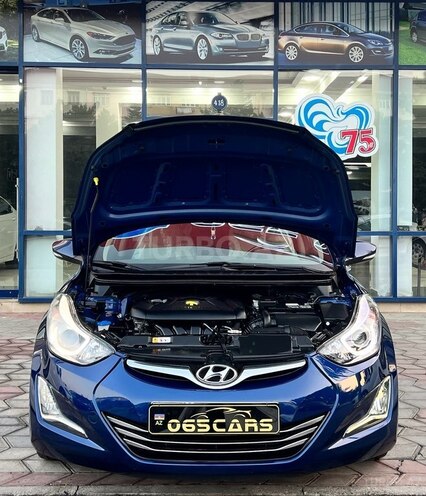 Hyundai Elantra-3