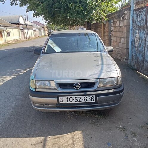 Opel Vectra 1993, 300,000 km - 2.0 l - Tovuz
