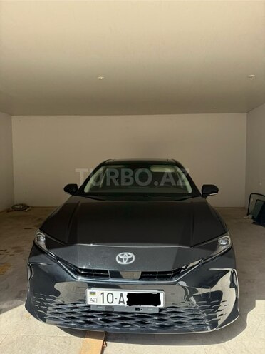 Toyota Camry-1