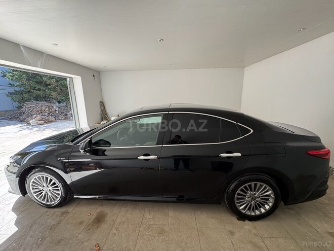 Toyota Camry-3