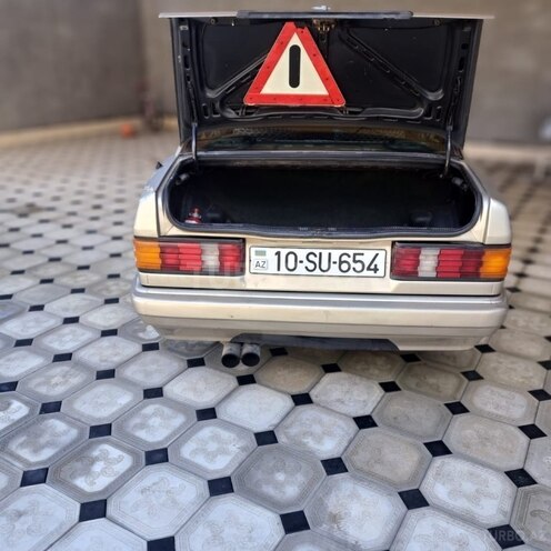 Mercedes 190 1990, 218,000 km - 2.0 l - Şəmkir