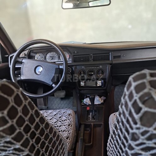 Mercedes 190 1990, 218,000 km - 2.0 l - Şəmkir