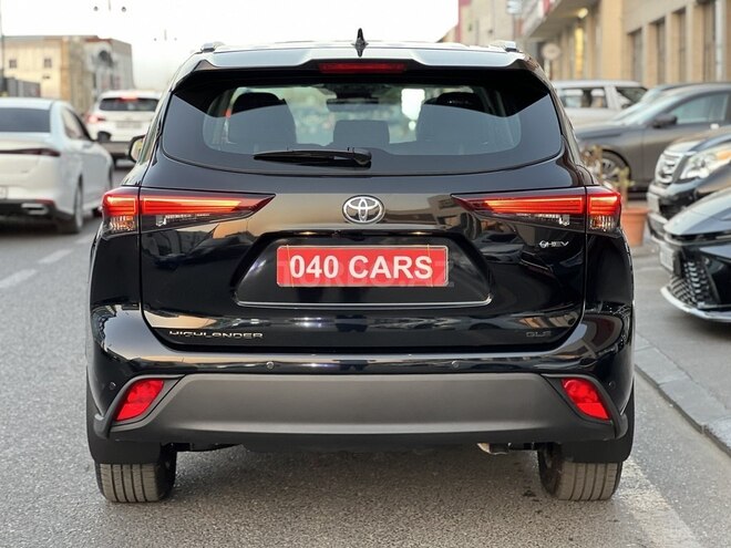 Toyota Highlander-2