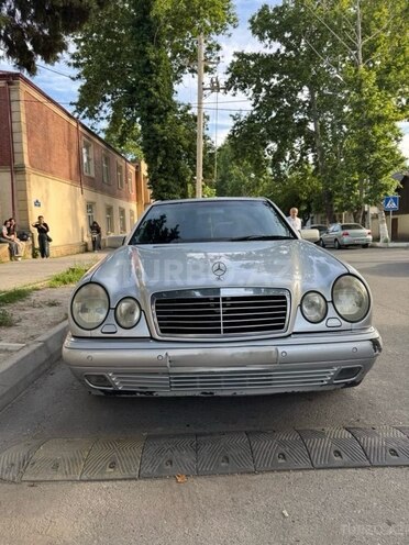 Mercedes E 230 1997, 246,000 km - 2.3 l - Göyçay