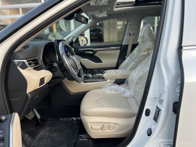 Toyota Highlander-6
