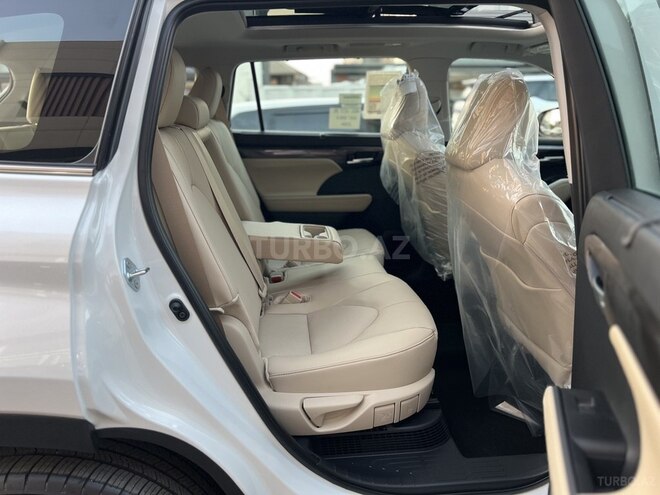 Toyota Highlander-11