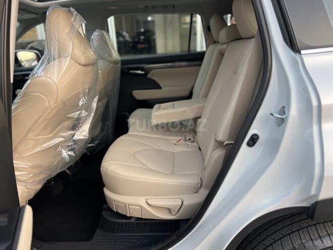 Toyota Highlander-8