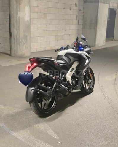 Bajaj Pulsar RS 200 2025, 7,500 km - 0.2 l - Bakı