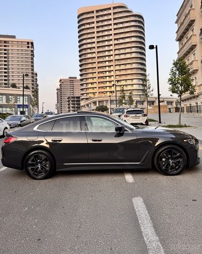 BMW i4-6