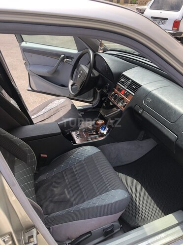 Mercedes C 200 2000, 347,800 km - 2.0 l - Bakı