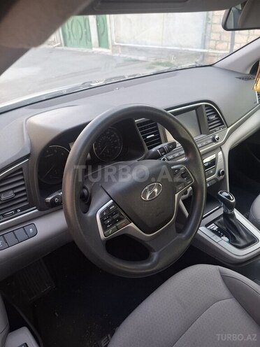 Hyundai Elantra 2018, 71,000 km - 2.0 л - Mingəçevir